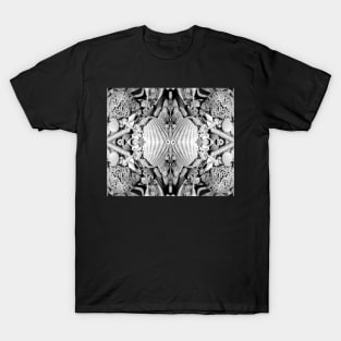 Sea shells, pattern. T-Shirt